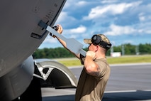 Airman recovers a C-17 Globemaster III.