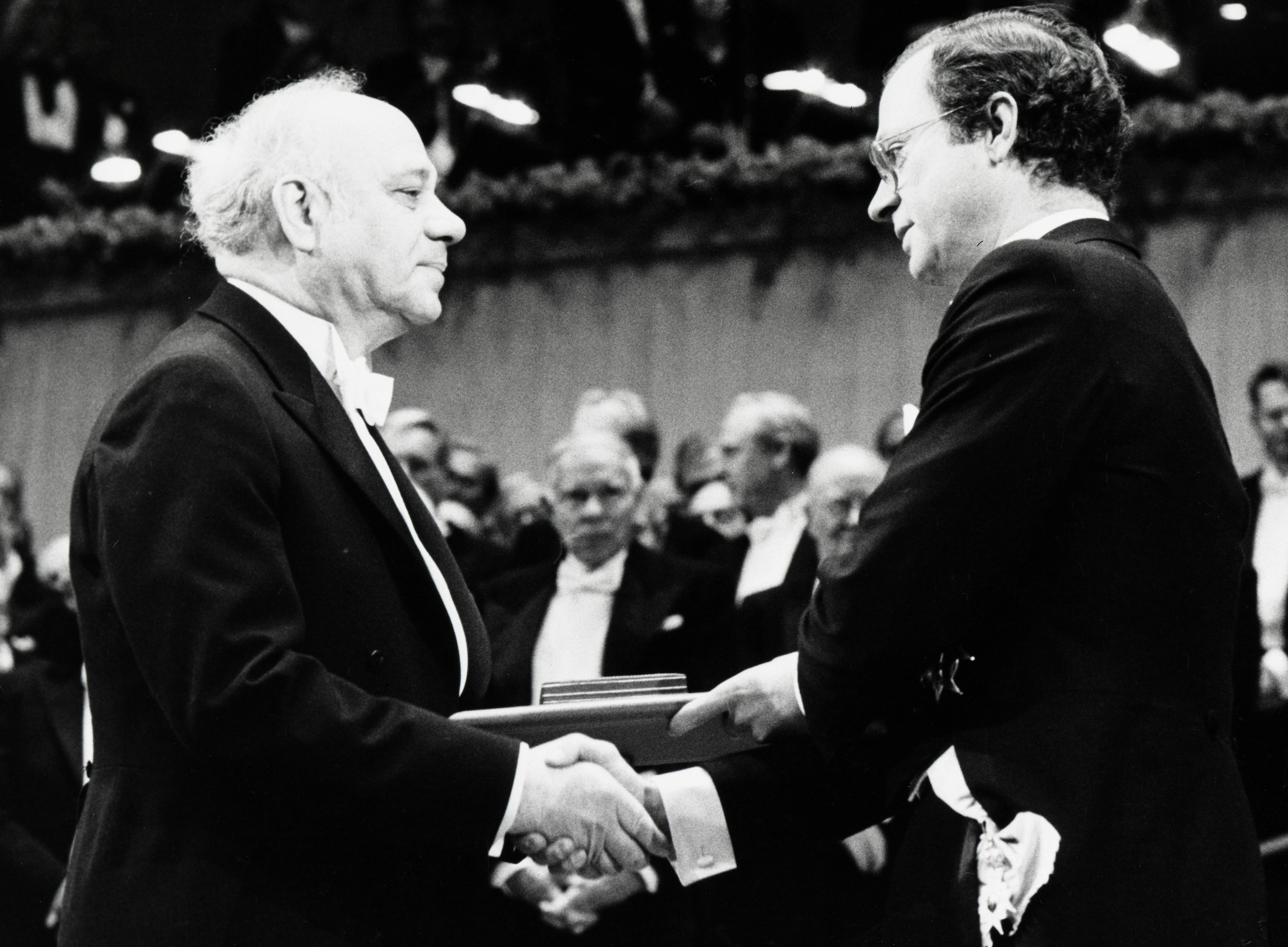 Molecular Structure Analysis and the Nobel Prize