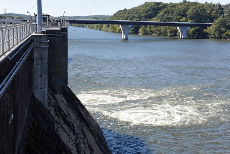 Tellico Village New Villagers get to see water being discharged from the lock chamber during a tour Sept. 29, 2022, at Fort Loudoun Lock on the Tennessee River in Lenoir City, Tennessee. The U.S. Army Corps of Engineers Nashville District operates and maintains the navigation lock at the Tennessee Valley Authority project. (USACE Photo by Lee Roberts)