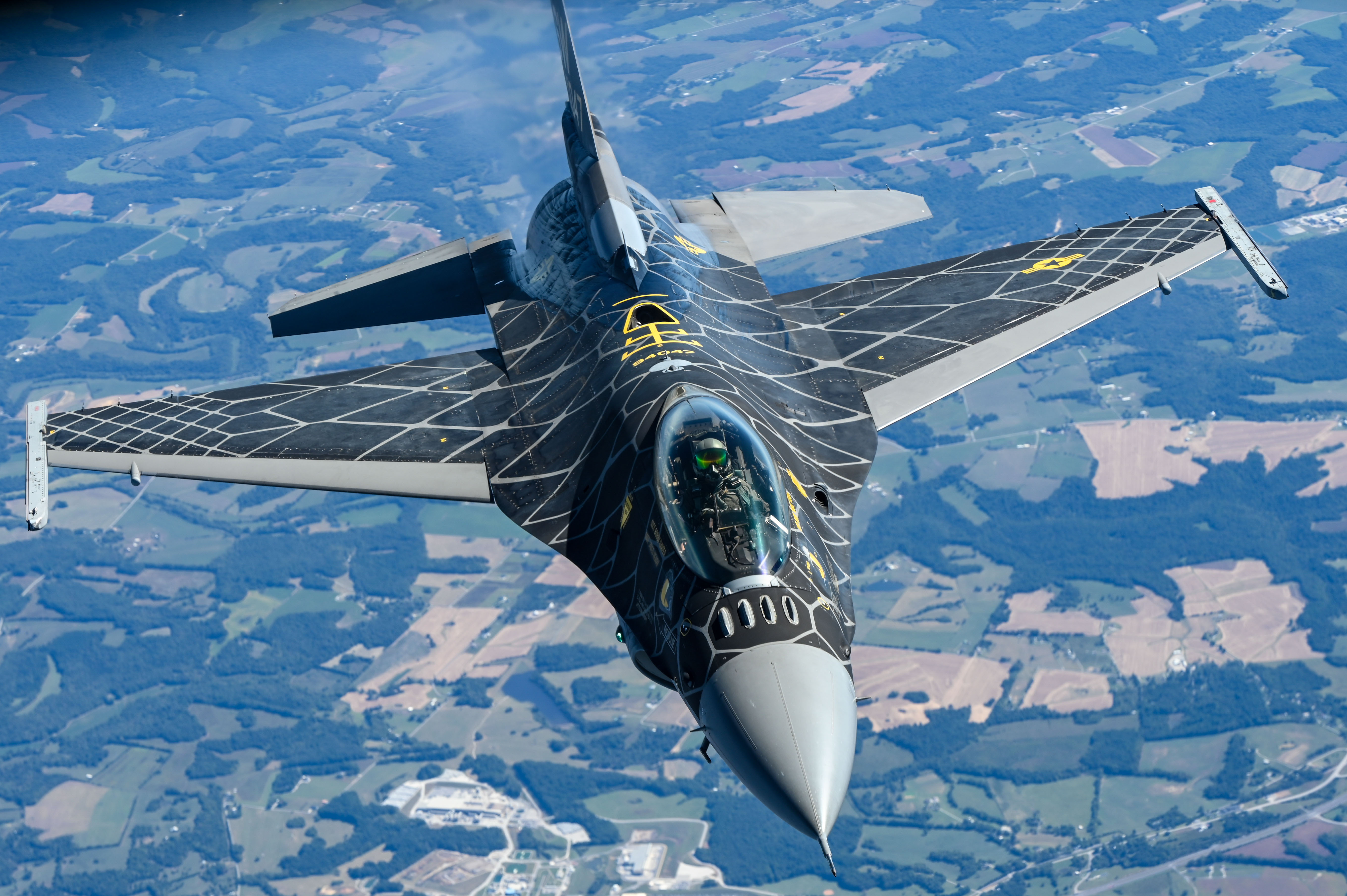 Altus KC-135 supports Viper Demo Team > Altus Air Force Base
