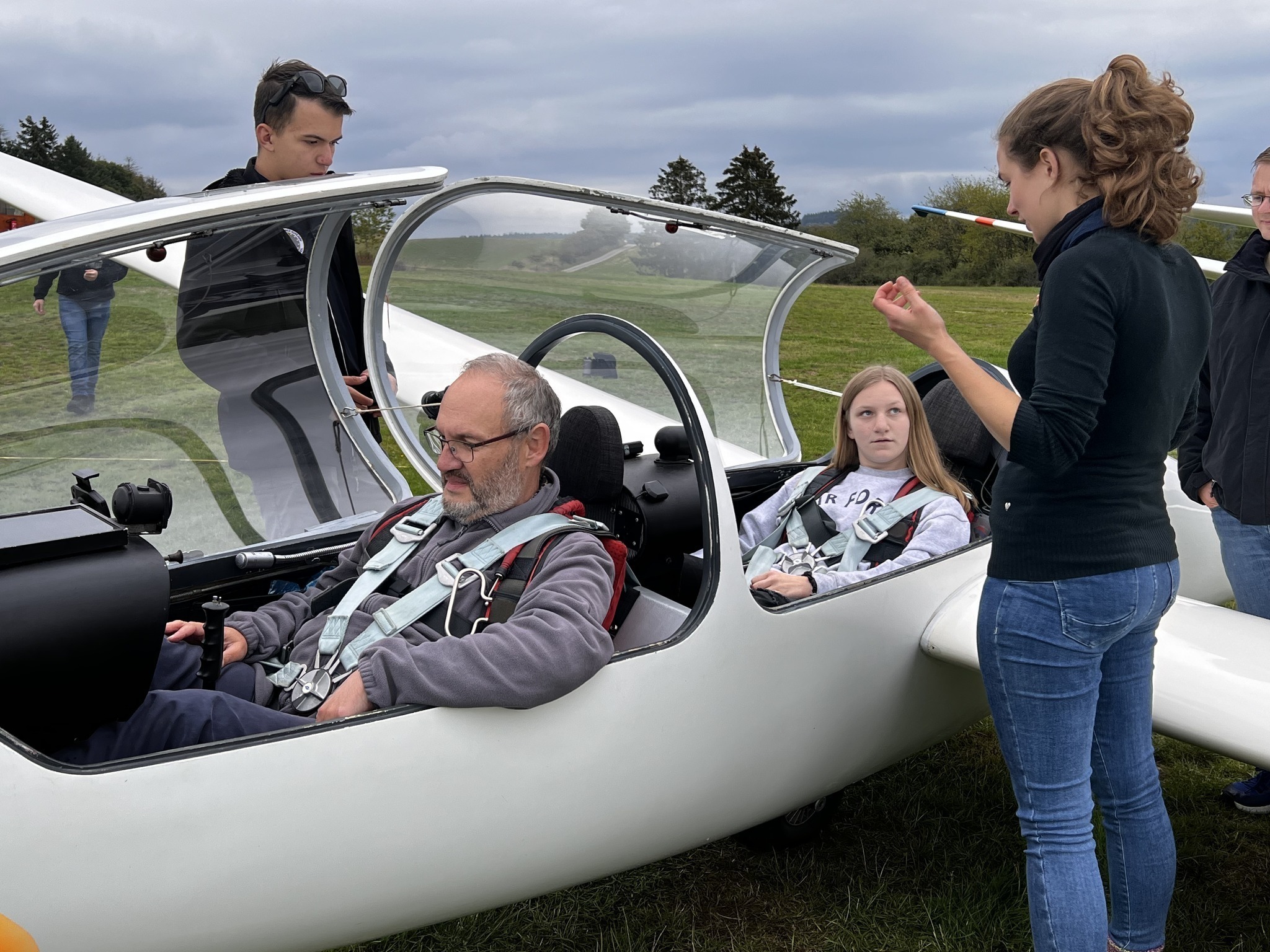 Utscheid Glider Club enables first overseas glider flight for CAP