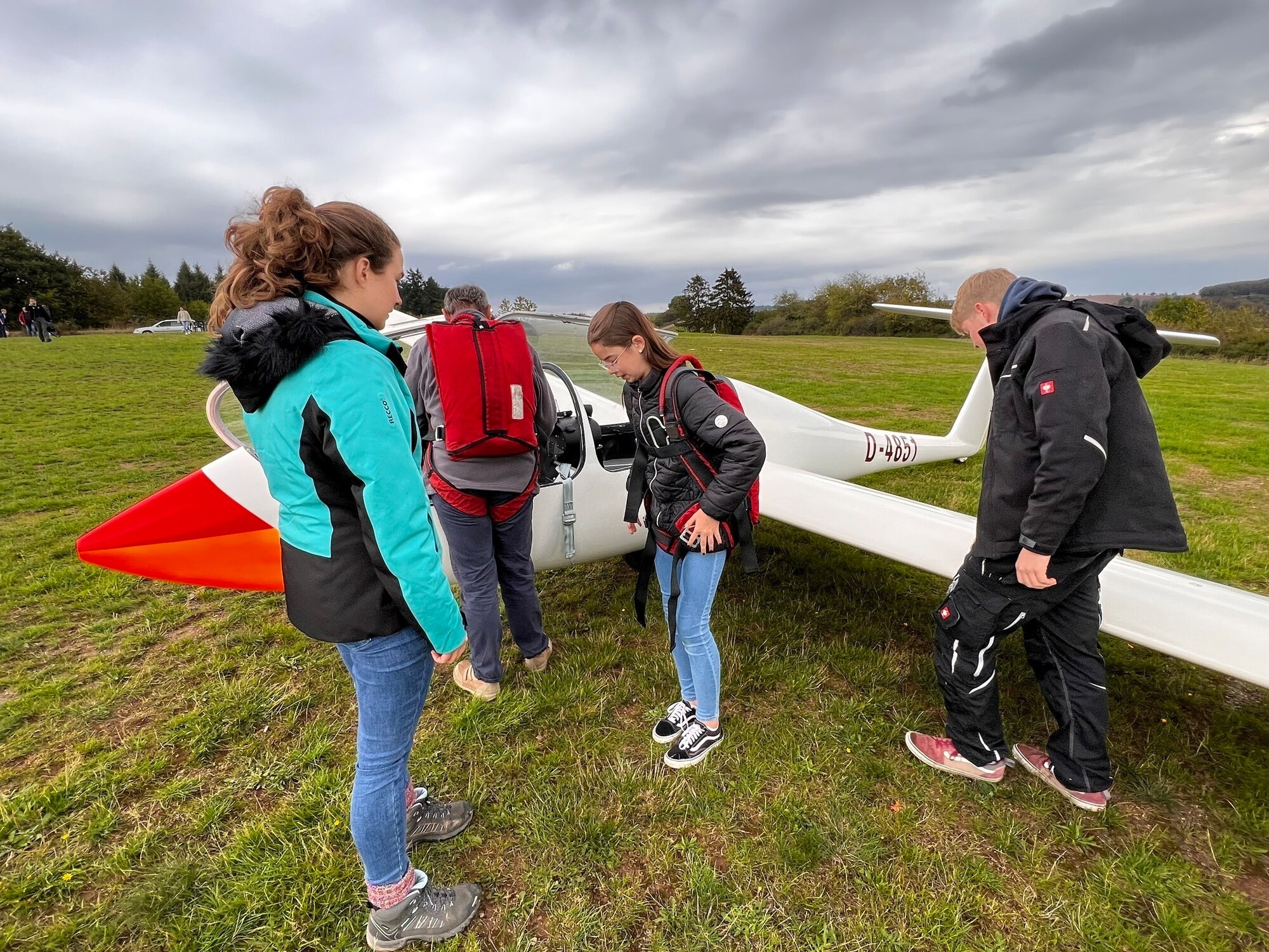 Cadets from the Spangdahlem Civil Air Patrol Overseas Cadet Squadron 126 examine a glider