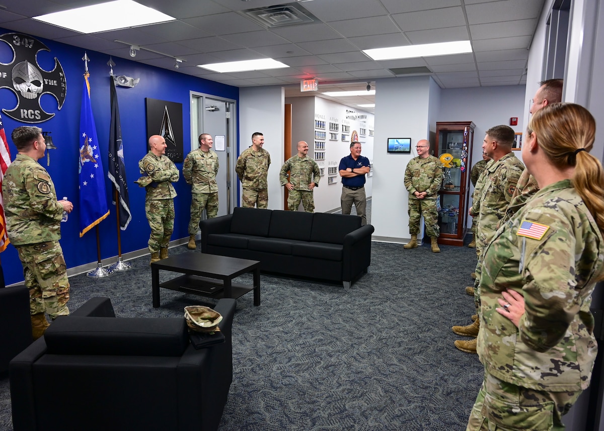 AFRS leadership visits 347th RCS > Air Force Recruiting Service