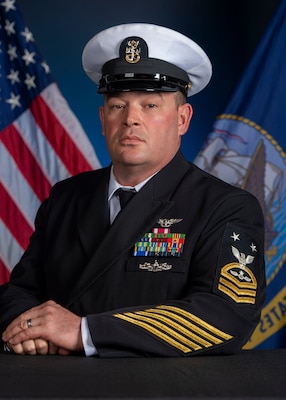 (Oct. 6, 2022) Official portrait of Master Chief Aviation Ordnanceman Robert A. Eidson. (U.S. Navy photo)