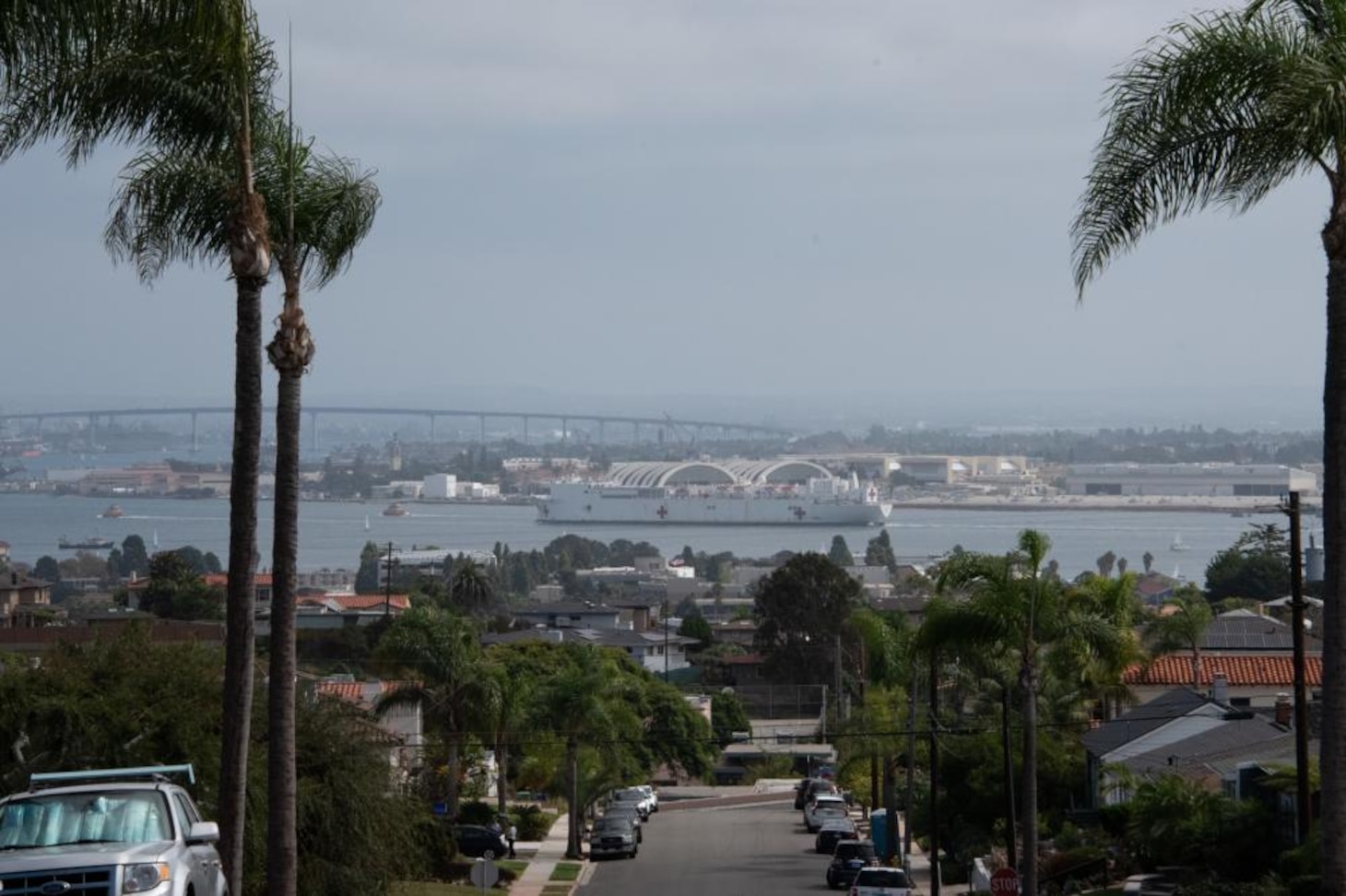 Military Sealift Command hospital ship USNS Mercy (T-AH 19) returns to San Diego, Sept. 30.