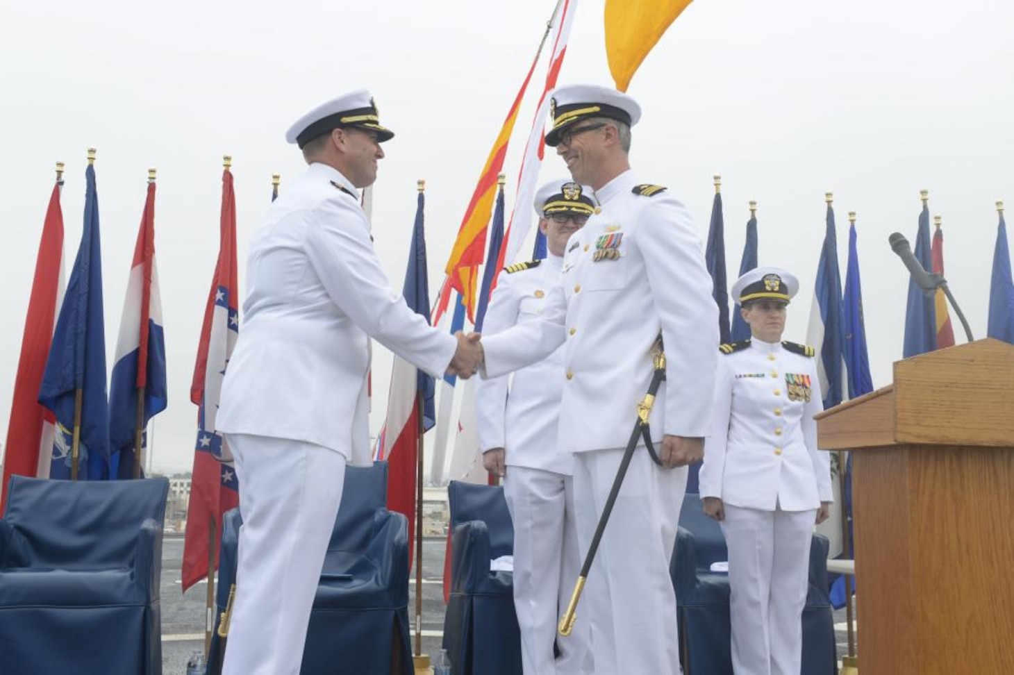 USS Manchester (LCS 14) Blue Crew Conducts Change of Command ...