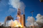 United Launch Alliance Delta IV Heavy rocket launching