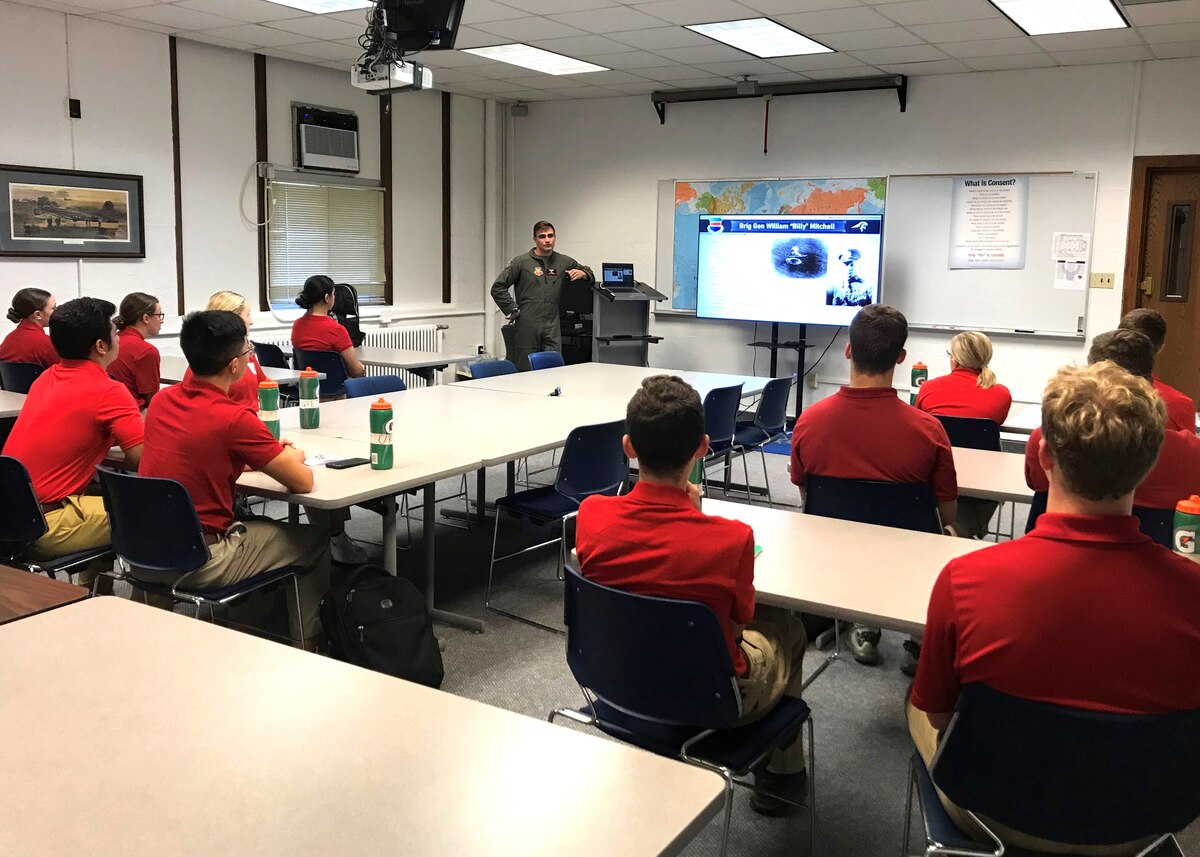 Offutt supports UNL AFROTC cadet leadership training > Offutt Air Force