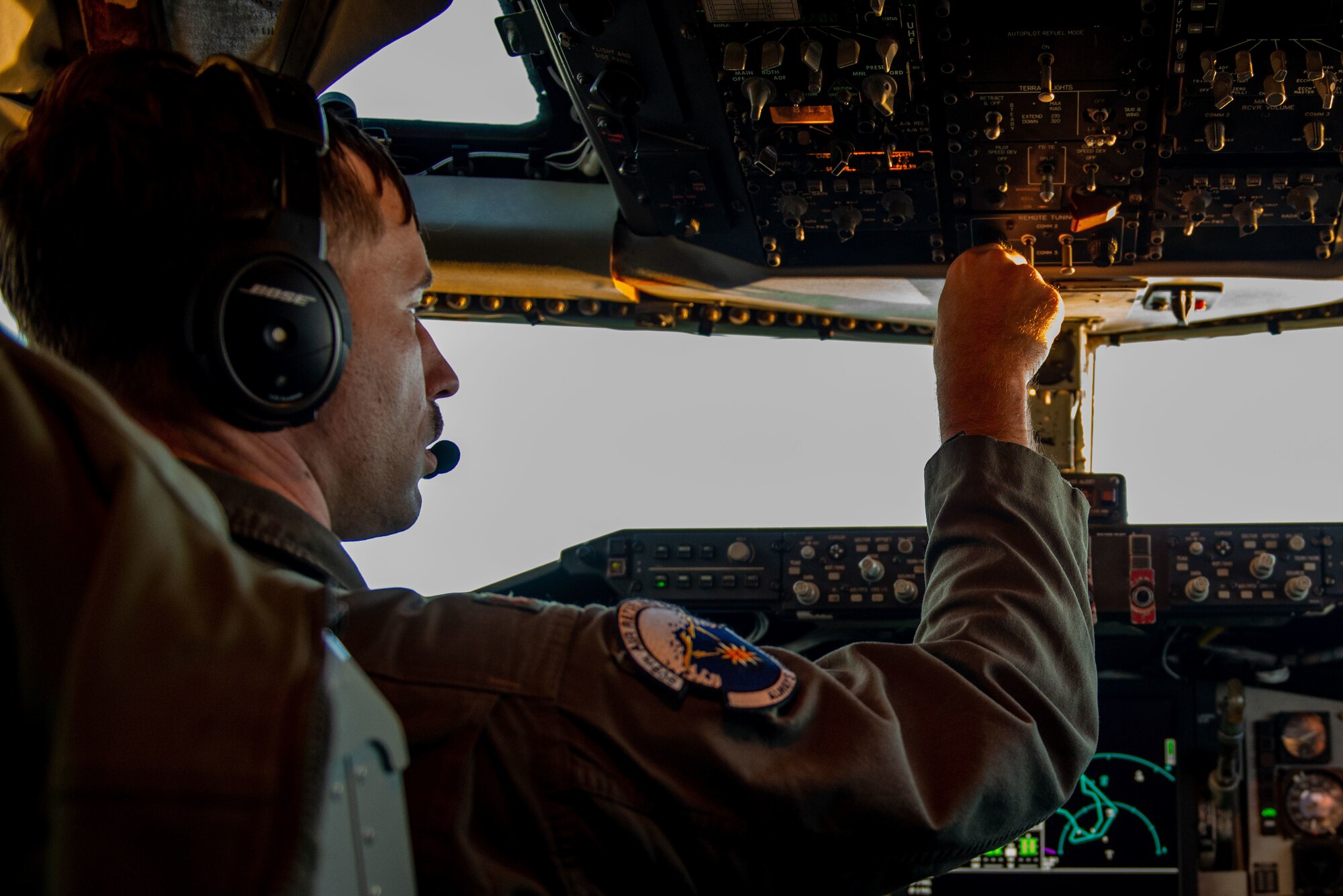 U.S. Air Force Maj. Rob Gruenenfelder lands a KC-135 Stratotanker