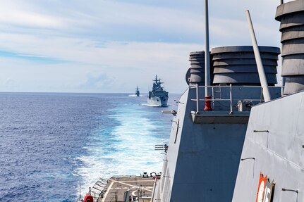 U.S. Navy Supports Australia’s Indo-Pacific Deployment Alongside Canada, Japan in the South China Sea