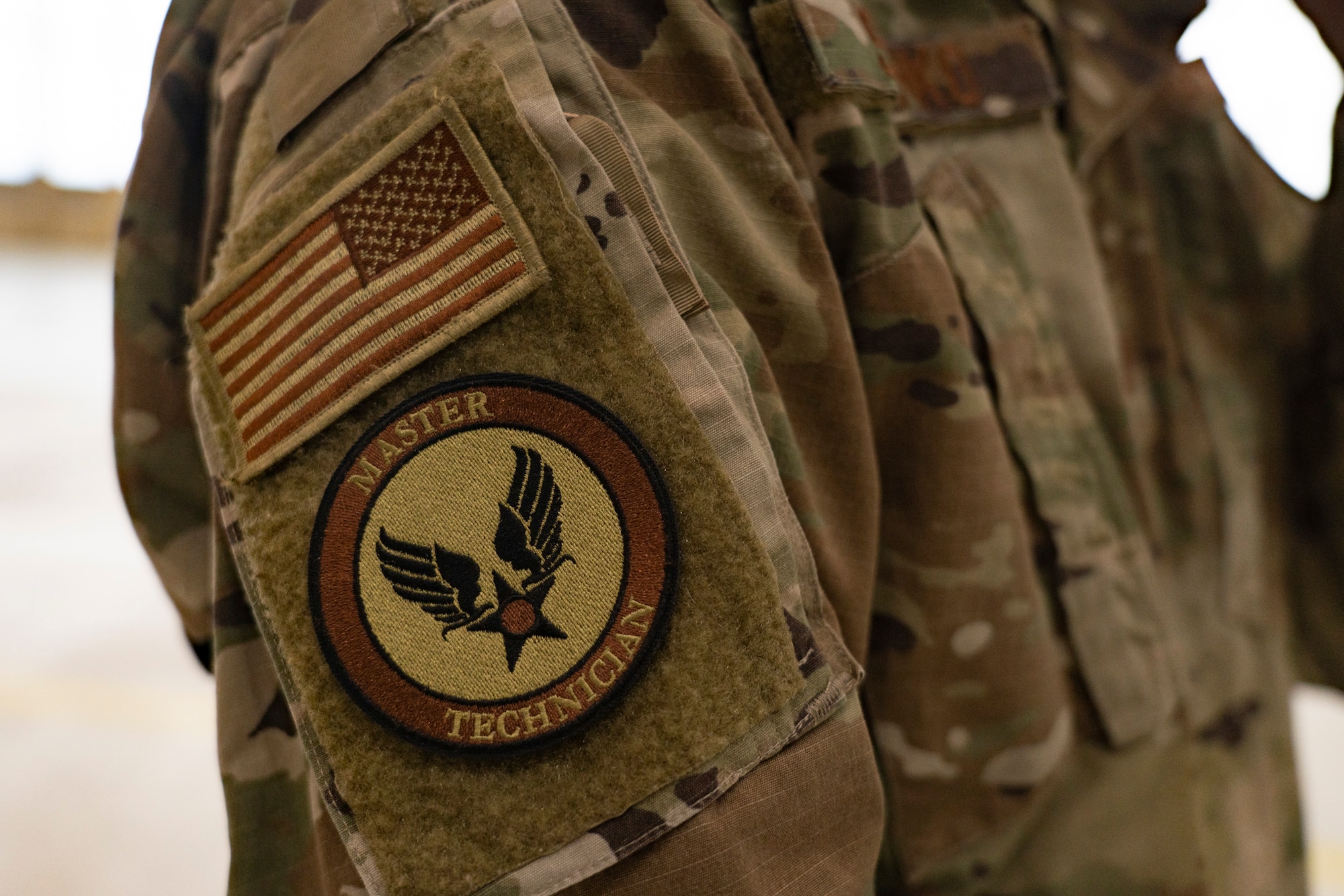 A photo of the master technician patch.