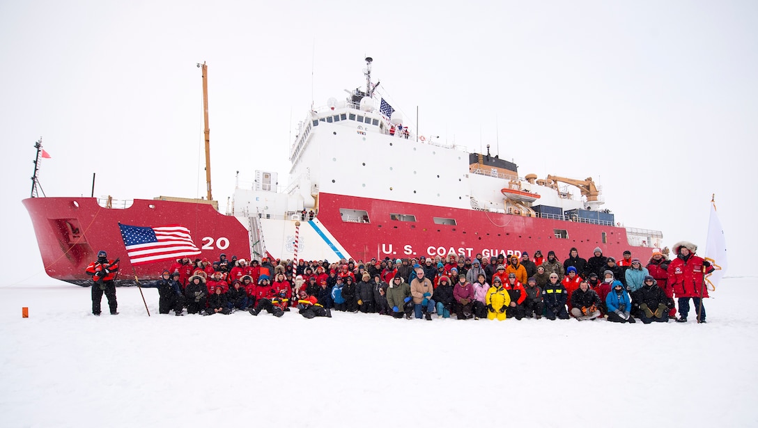 2015 - CGC Healy at North Pole