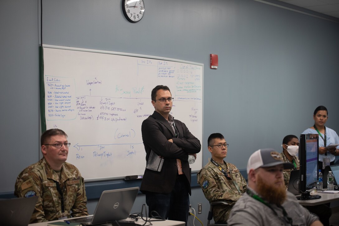 Marines From the Marine Innovation Unit Participate in Cyber Yankee 2022