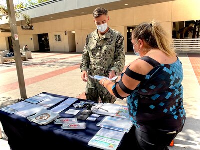 Naval Medical Center San Diego (NMCSD) kicked off the Health and Wellness department’s Week of Wellness, Oct. 17.  The week-long event covers a broad range of topics all aimed at improving one’s overall health and wellness.  Jacqueline Arvizu, NMCSD Health and Wellness division officer, speaks with Lt. Cmdr. Travis Kelley, NMCSD deputy chief information officer, about dental hygiene and tobacco cessation, the week's first theme.  NMCSD's mission is to prepare service members to deploy in support of operational forces, deliver high quality healthcare services and shape the future of military medicine through education, training and research. NMCSD employs more than 6,000 active duty military personnel, civilians and contractors in Southern California to provide patients with world-class care anytime, anywhere.