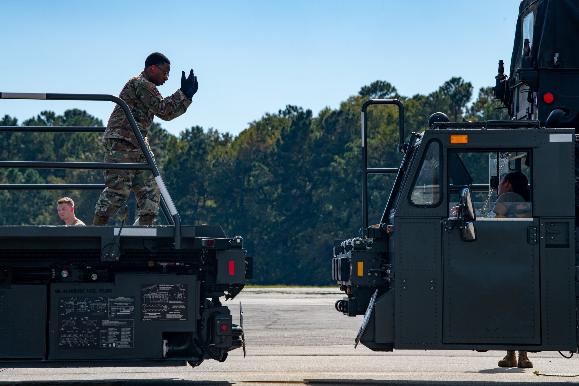 Airmen align vehicles