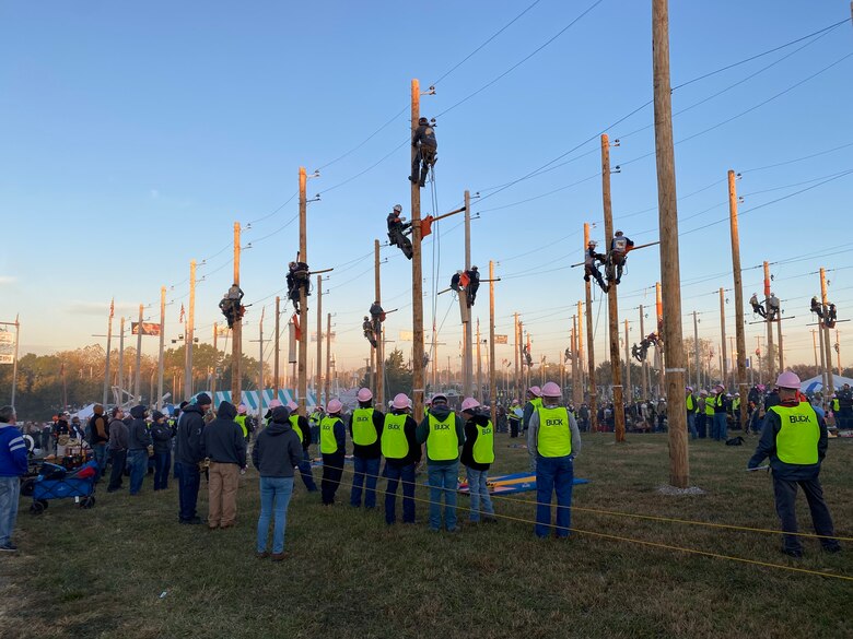 Lineman industry professional participate in the 38th International Lineman’s Rodeo at the National Agricultural Center and Hall of Fame in Bonner Springs, Kansas, on Oct. 15, 2022. The rodeo is a chance for industry professionals to come and compete in four different events to practice their skills alongside each other, either as a journeyman team or as an apprentice. | Photo by Reagan Zimmerman, Kansas City District Public Affairs