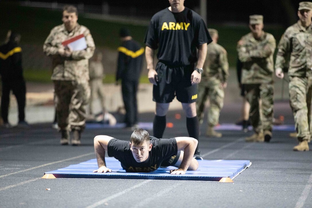 Utah Army National Guard Sgt. Daniel Tuttle, representing the Recruiting and Retention Battalion, begins the physical readiness portion of the German Armed Forces Proficiency Badge conducted during the Utah National Guard Best Warrior Competition at Camp Williams, Utah, Oct. 17, 2022.