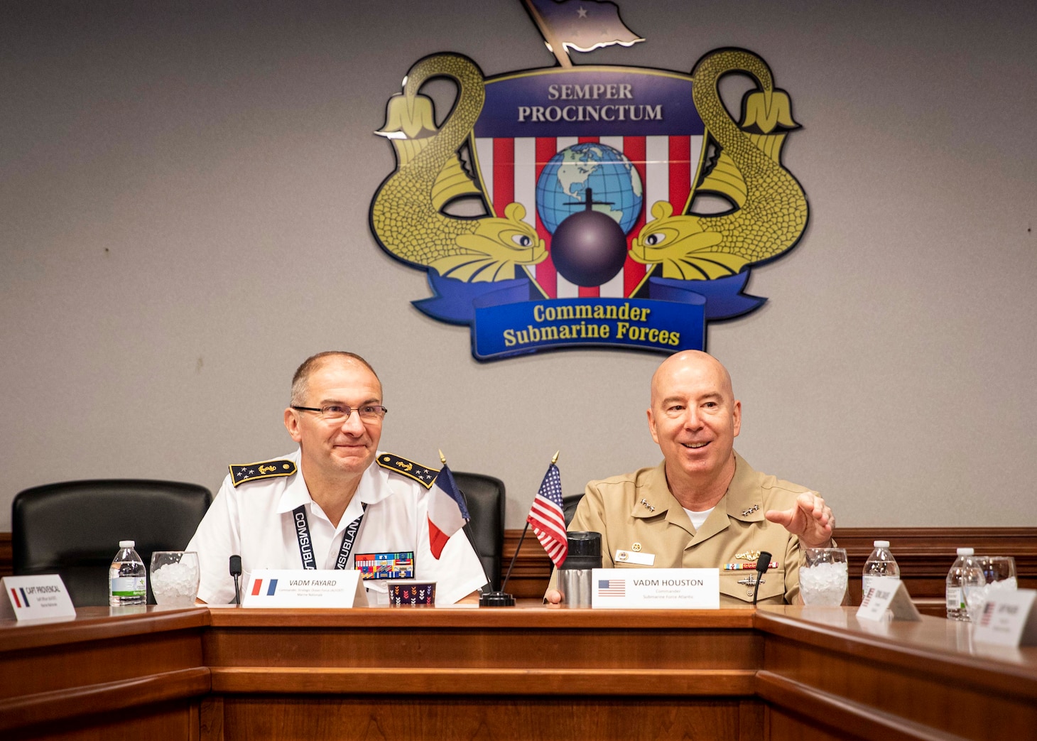 Vice Adm. William Houston, right, commander, U.S. Submarine Forces, and French Vice Adm. Jacques Fayard, left, commander, Strategic and Oceanic Submarine Force, speak during Fayard’s visit to Naval Support Activity Hampton Roads, Oct. 11, 2022.