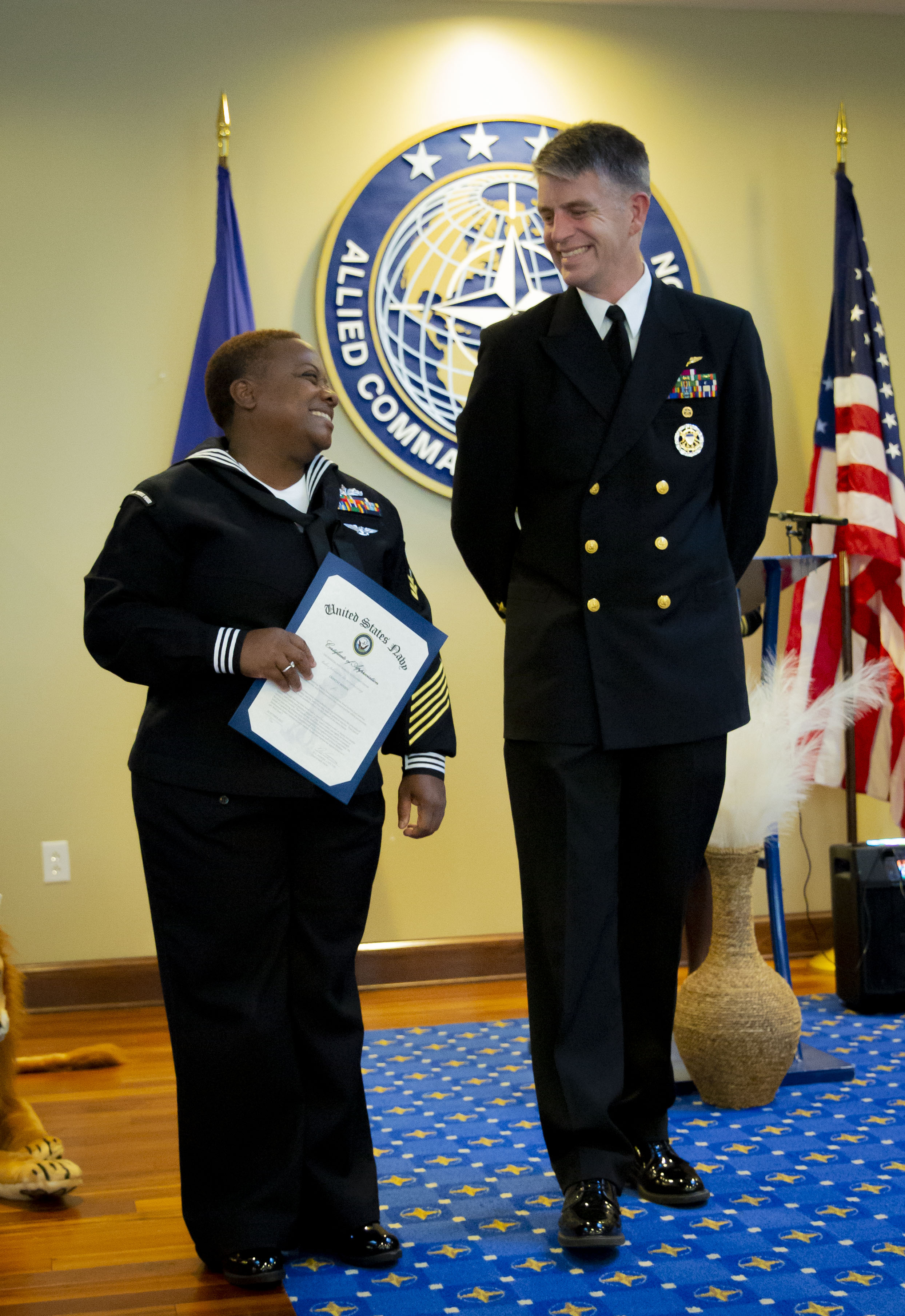 Navy Sailor retires after 22 years for faithful service > United States