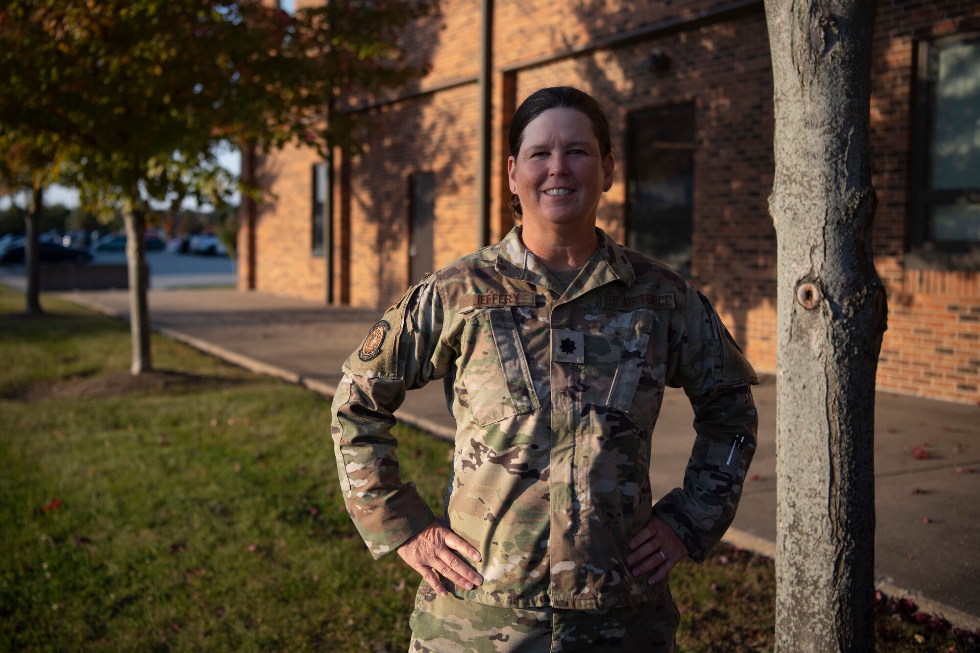 Linda Jeffery, 434th Force Support Squadron operations officer, won 1st place in the women’s category in Armed Forces Golf Championship. (U.S. Air Force photo by Staff Sgt. Michael Hunsaker)