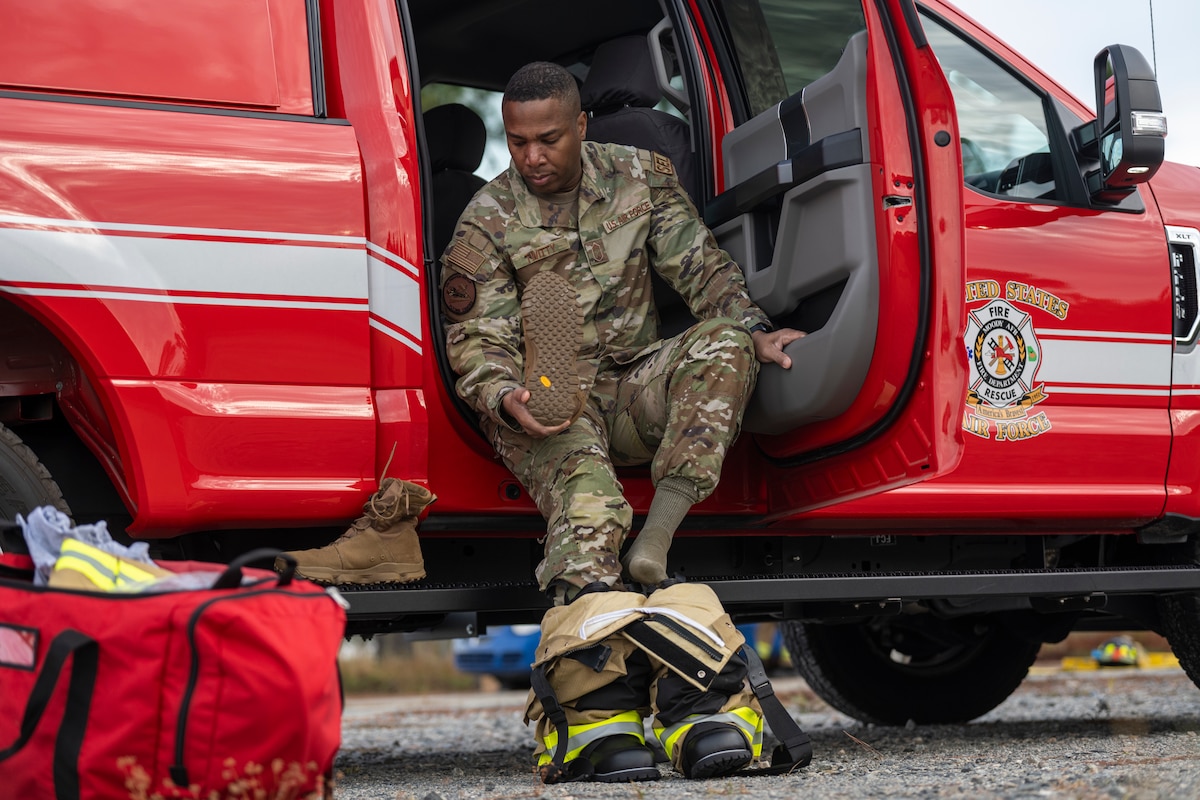 Firefighters showcase capabilities > Moody Air Force Base > Article Display