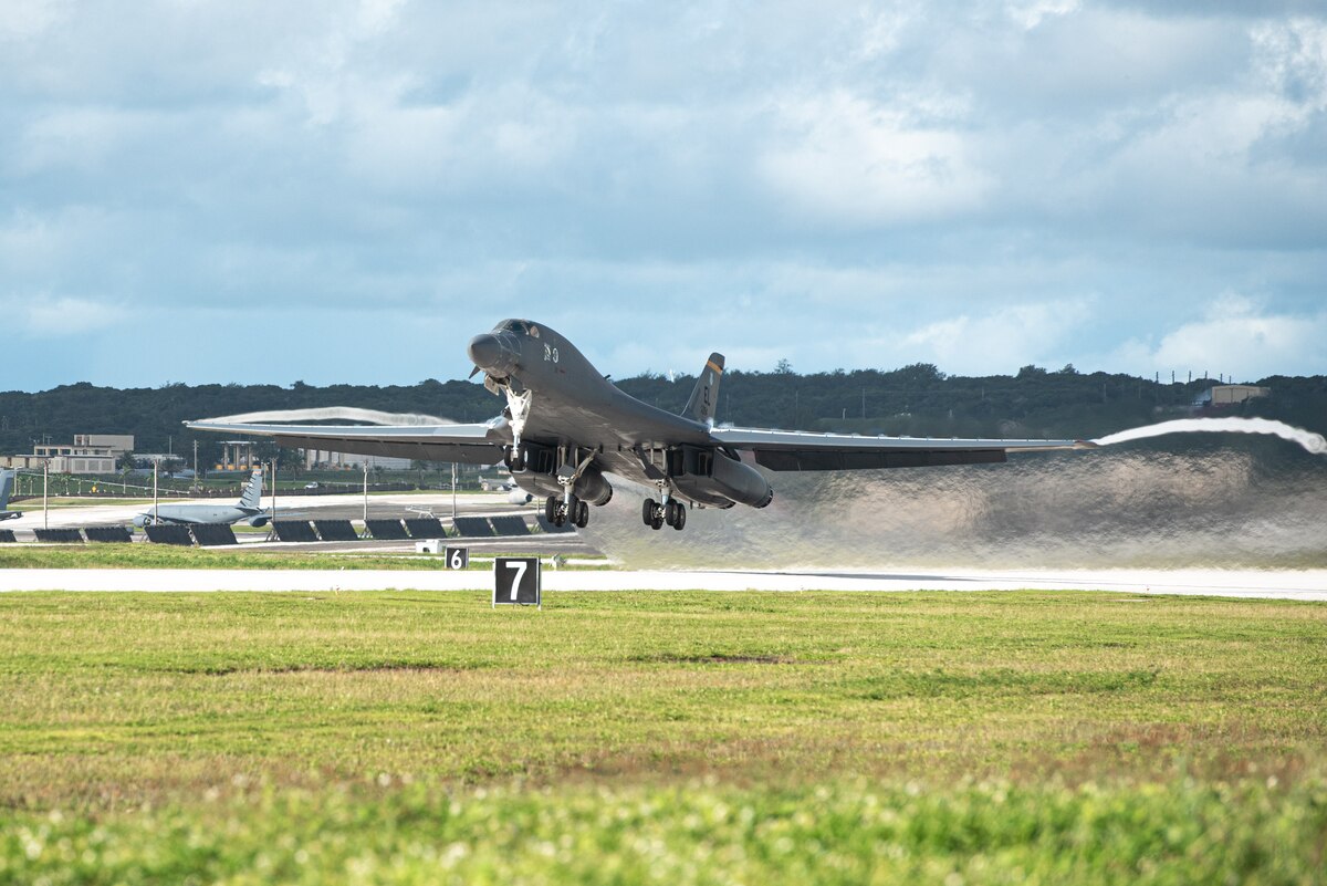 USAF, Navy integrate for Bomber Task Force MineX