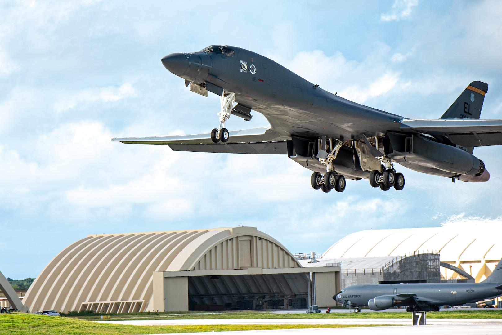 USAF, Navy integrate for Bomber Task Force MineX