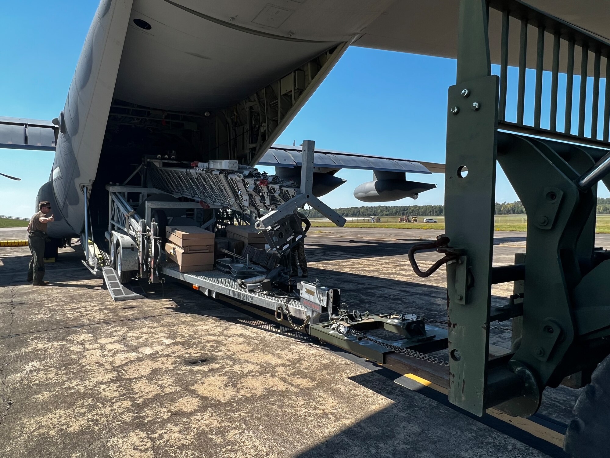39th Rescue Squadron cargo training