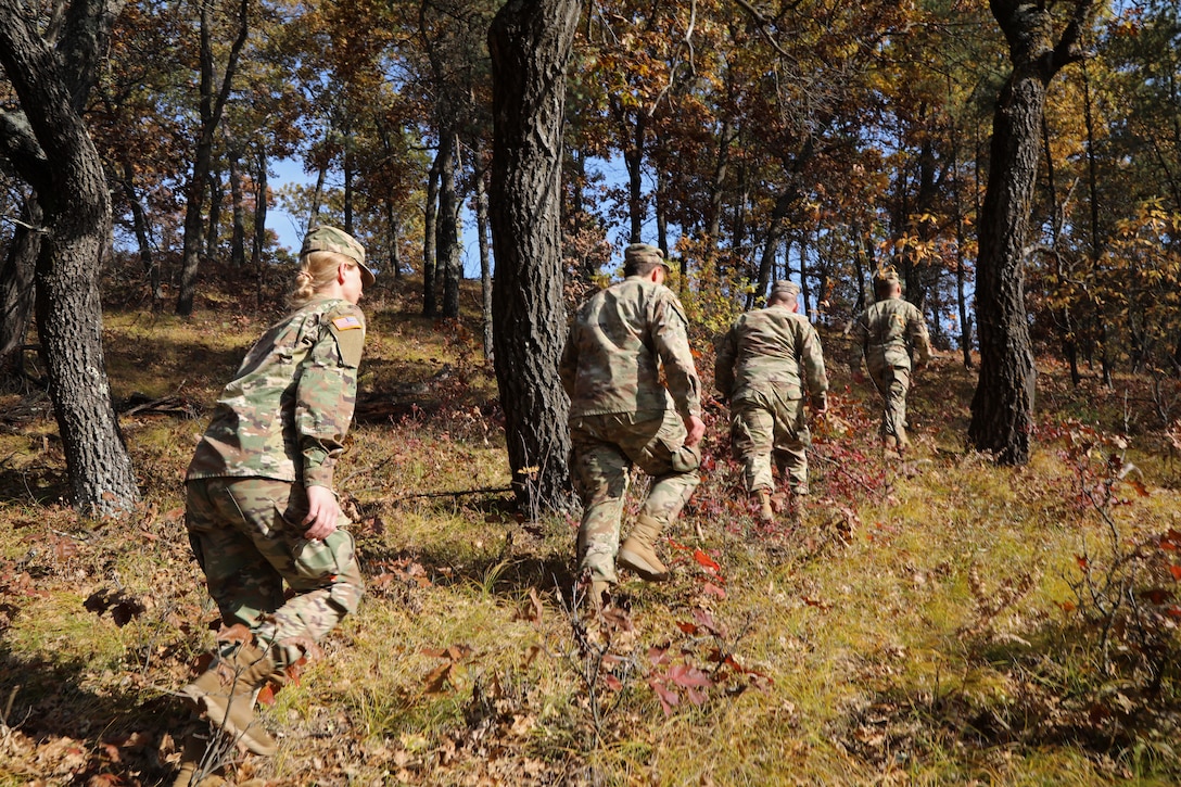 Ammunition platoon trains on land navigation