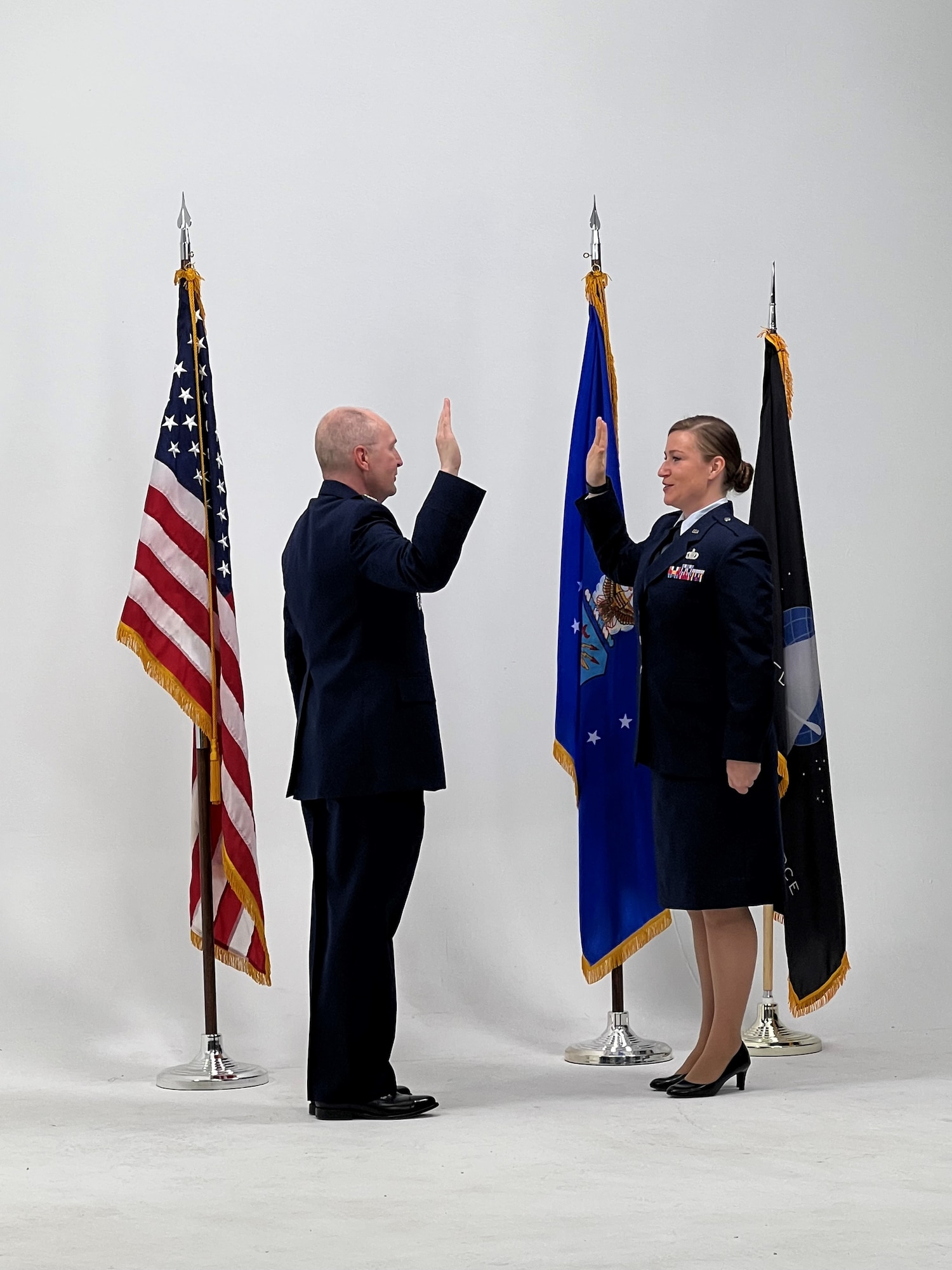 2nd Lt. Jessica Thompson swears into the U.S. Space Force