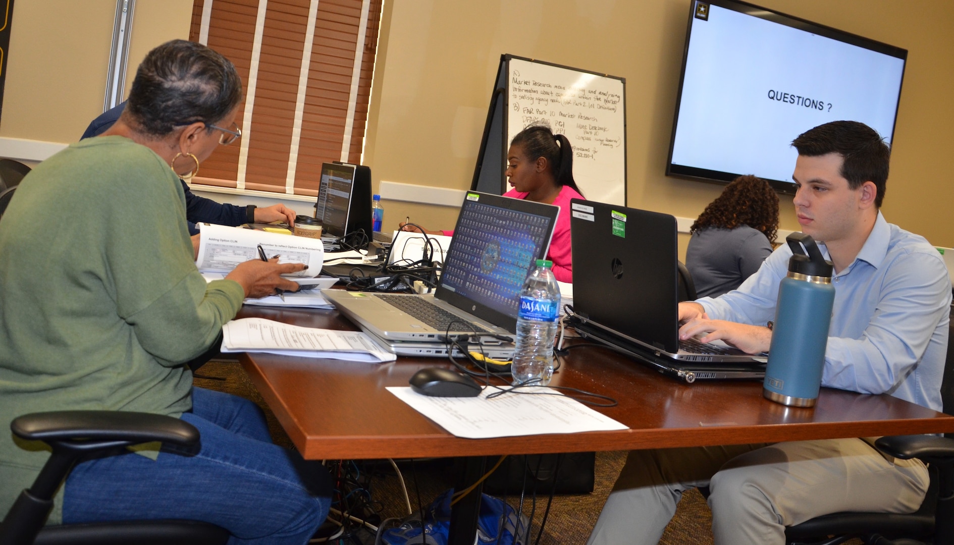 Training course sets path for new contracting interns