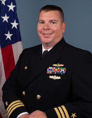 CDR Jason A. Flanagan, Commanding Officer, Surface Combat Systems Center