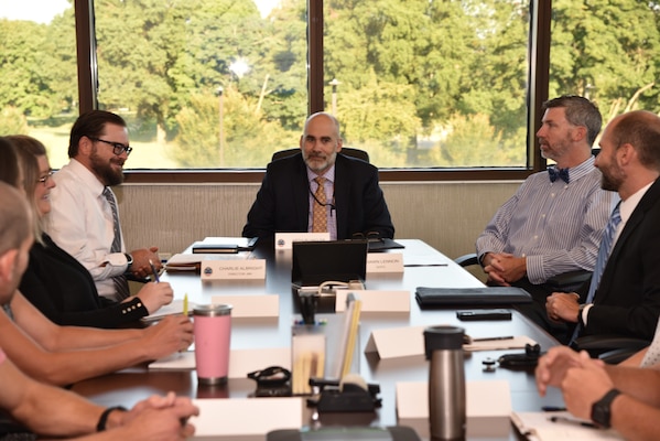 DLA’s chief financial officer visits DLA Distribution – tours Eastern Distribution Center