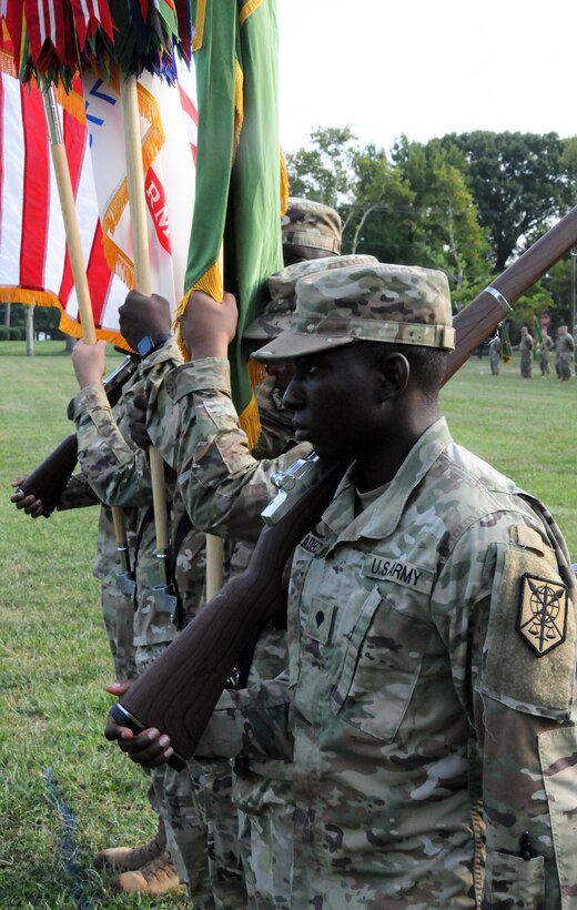 Army Reserve’s 200th Military Police Command welcomes new commanding general