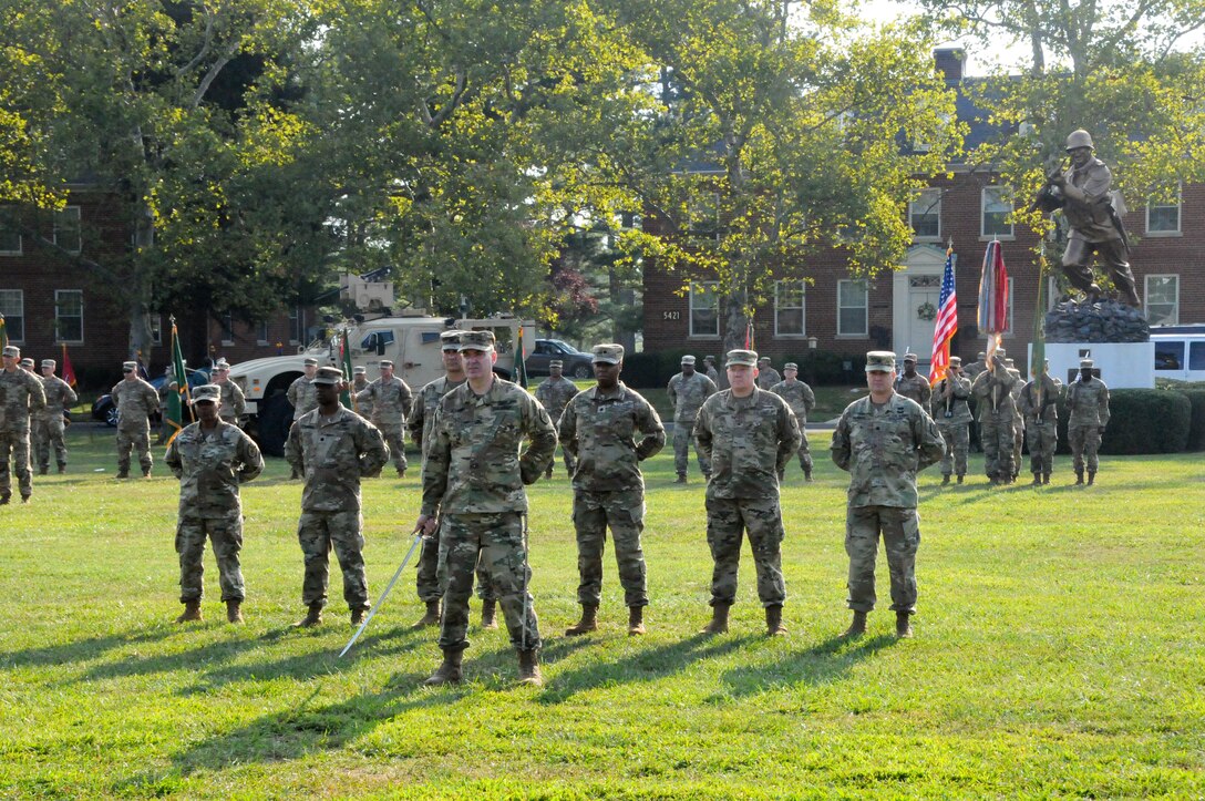 Army Reserve’s 200th Military Police Command welcomes new commanding general