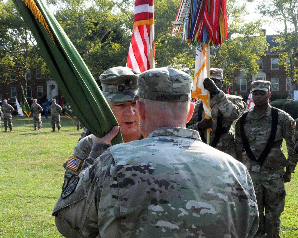 Army Reserve’s 200th Military Police Command welcomes new commanding general