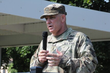 Army Reserve’s 200th Military Police Command welcomes new commanding general