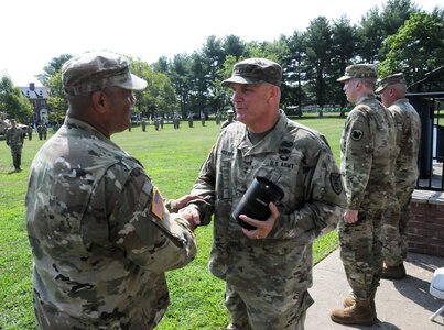 Army Reserve’s 200th Military Police Command welcomes new commanding general