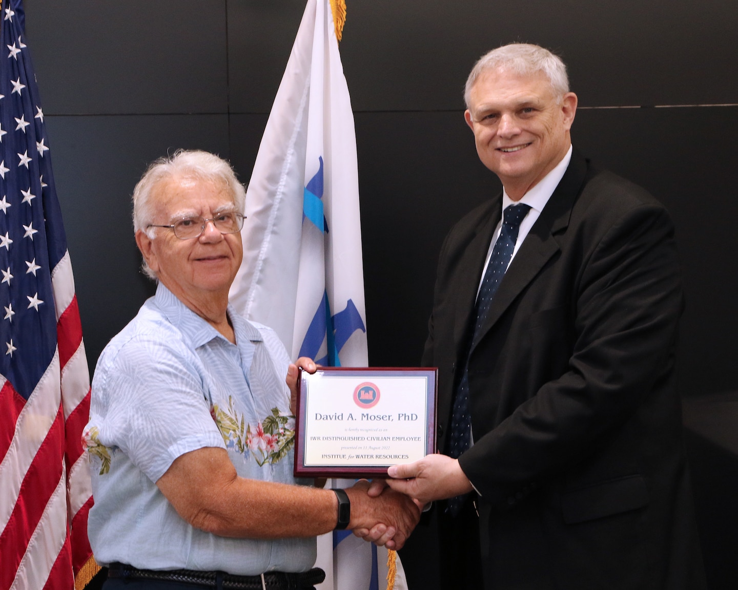 IWR director inducts alumni into Distinguished Gallery of Employees