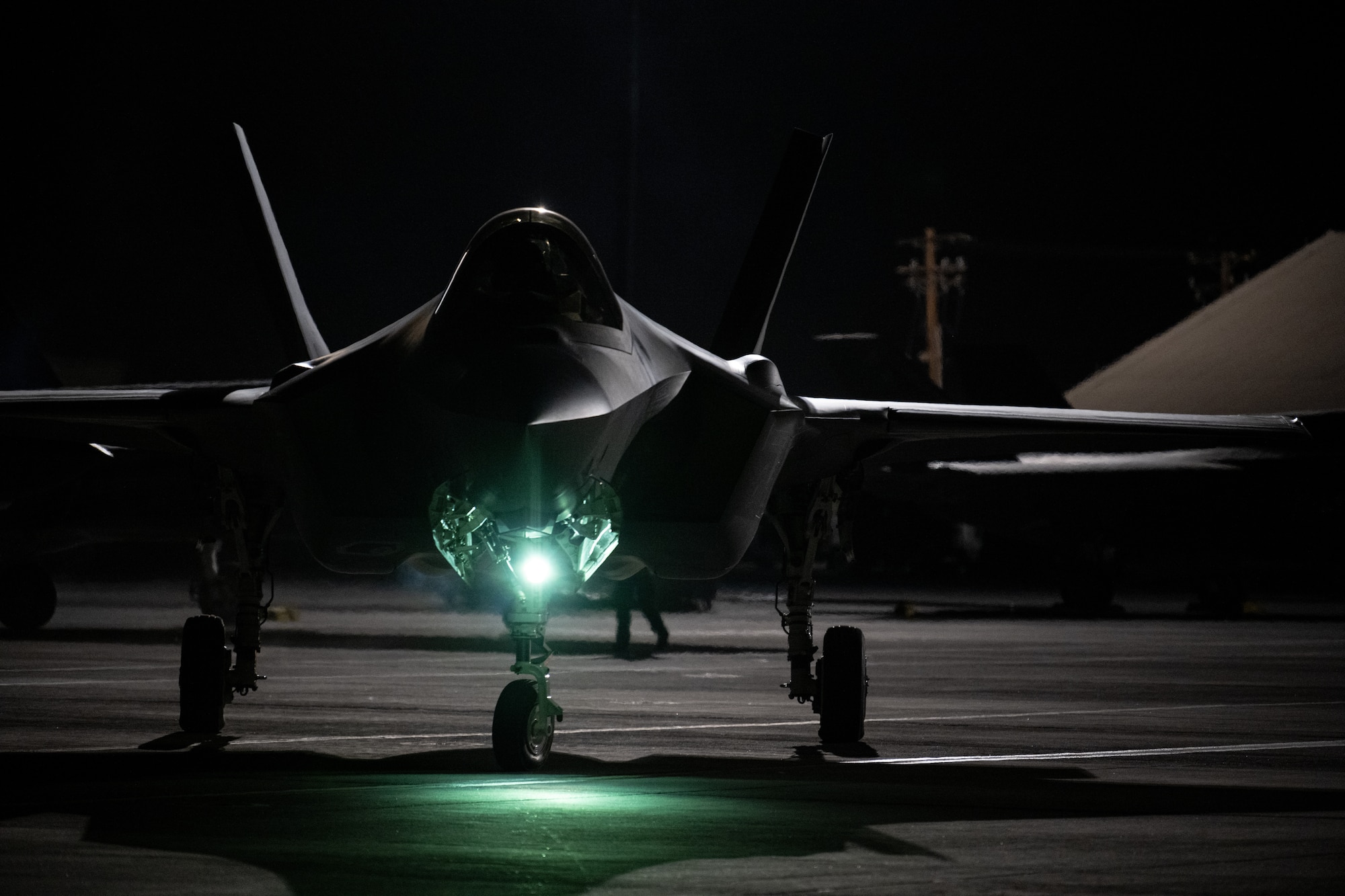 A photo of an F-35A Lightning II pilot prior to takeoff