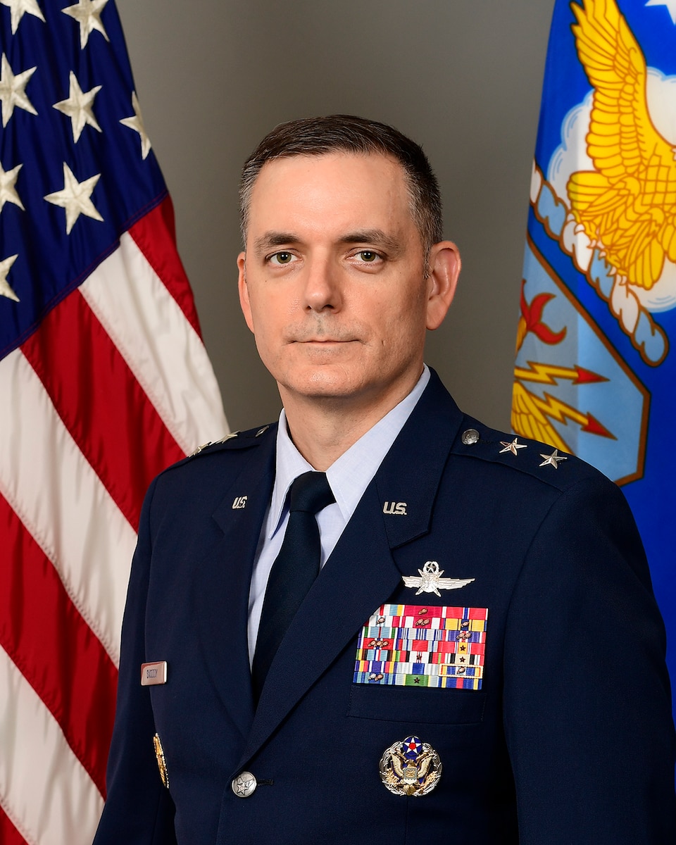This is the official photo of Maj. Gen. David W. Snoddy.