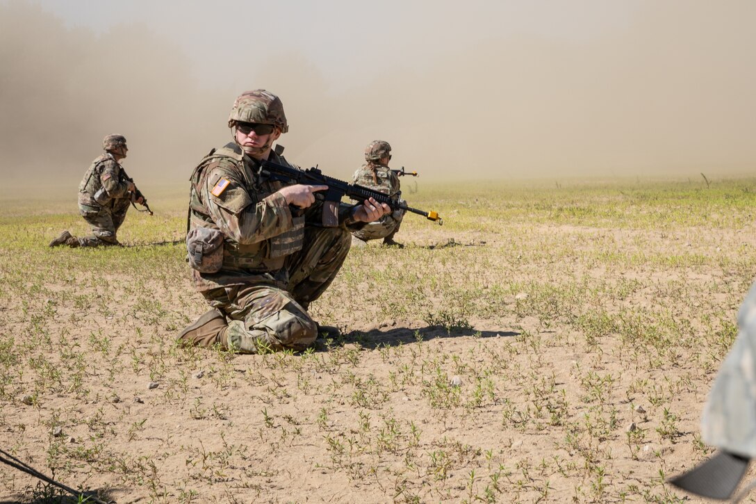Army Guard and Reserve Soldiers Train to Become Combat Medics