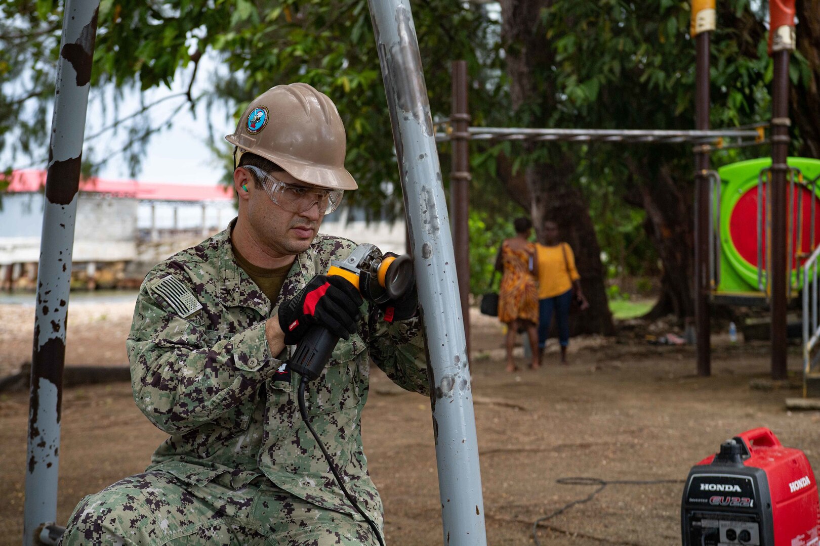 Navy Engineers Busy as Bees Throughout Solomon Islands