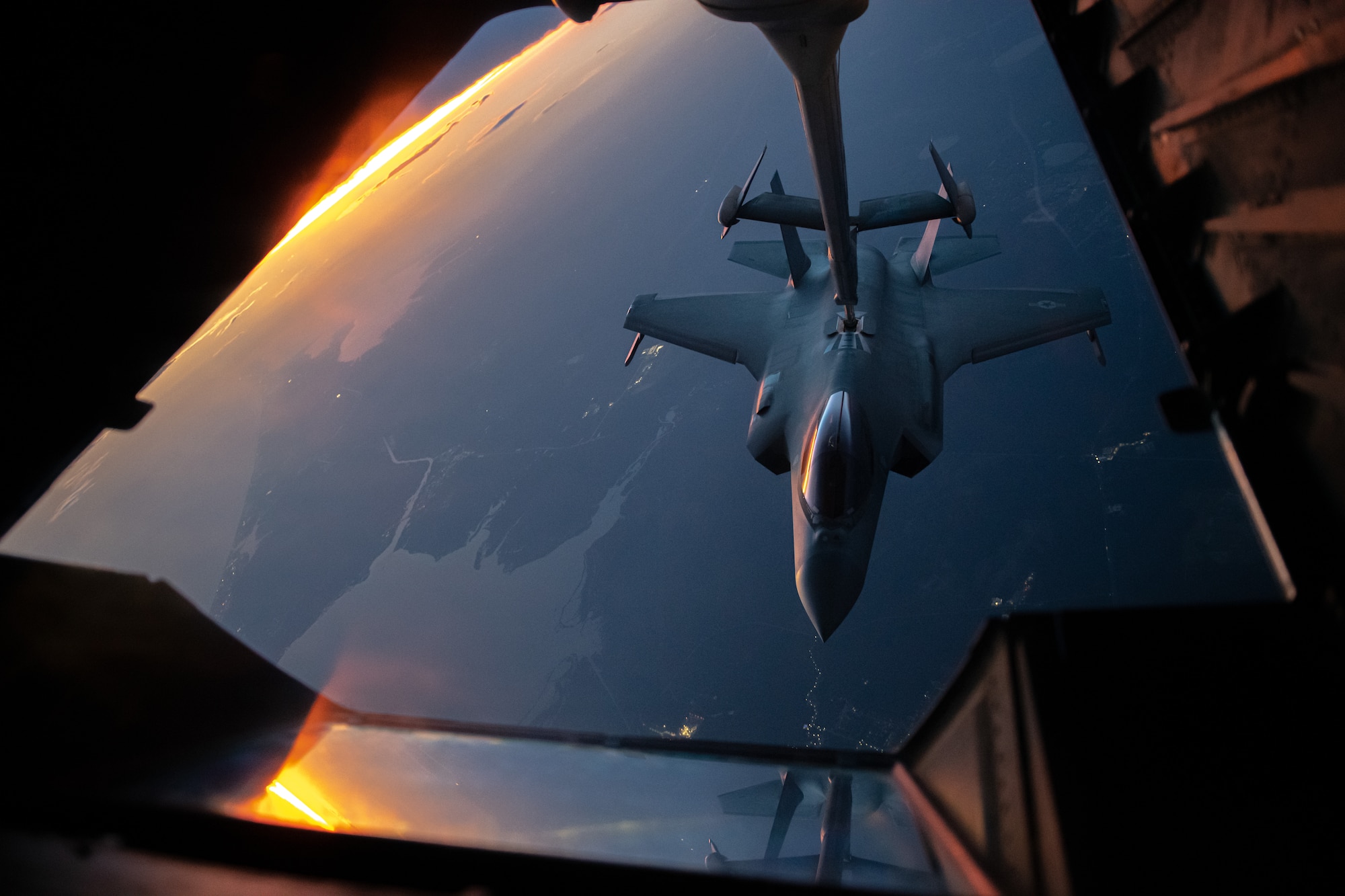 F-35 refuel