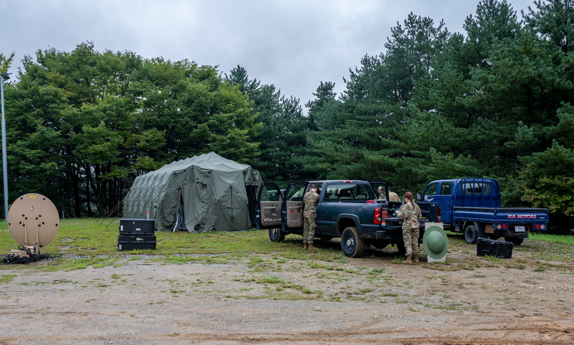 Airmen assigned to the 621st Air Control Squadron set up their mobile tactical command and control (C2) vehicle at Yongin Army Base, Republic of Korea, Aug. 31, 2022.