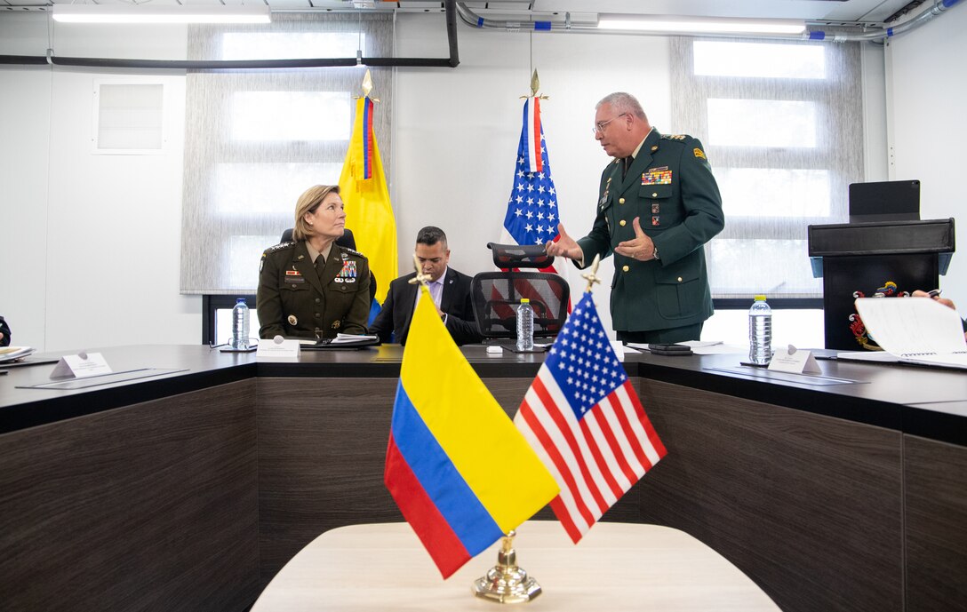 U.S. Army Gen. Laura Richardson, commander of U.S. Southern Command, talks with Colombia’s top military officer, General Commander of the Colombian Military Forces, Gen. Helder Giraldo.