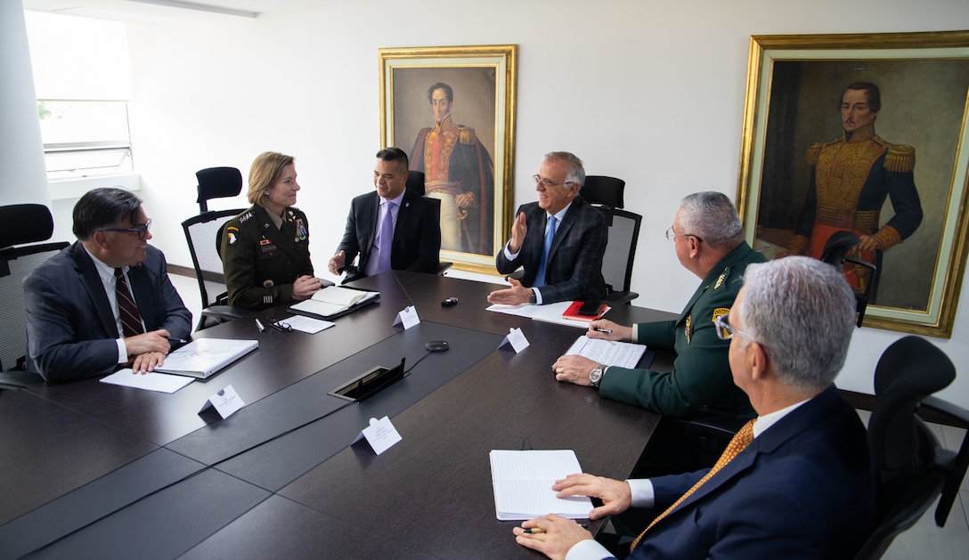 U.S. Army Gen. Laura Richardson, commander of U.S. Southern Command, meets with Colombian Minister of Defense Iván Velásquez and General Commander of the Colombian Military Forces, Gen. Helder Giraldo.