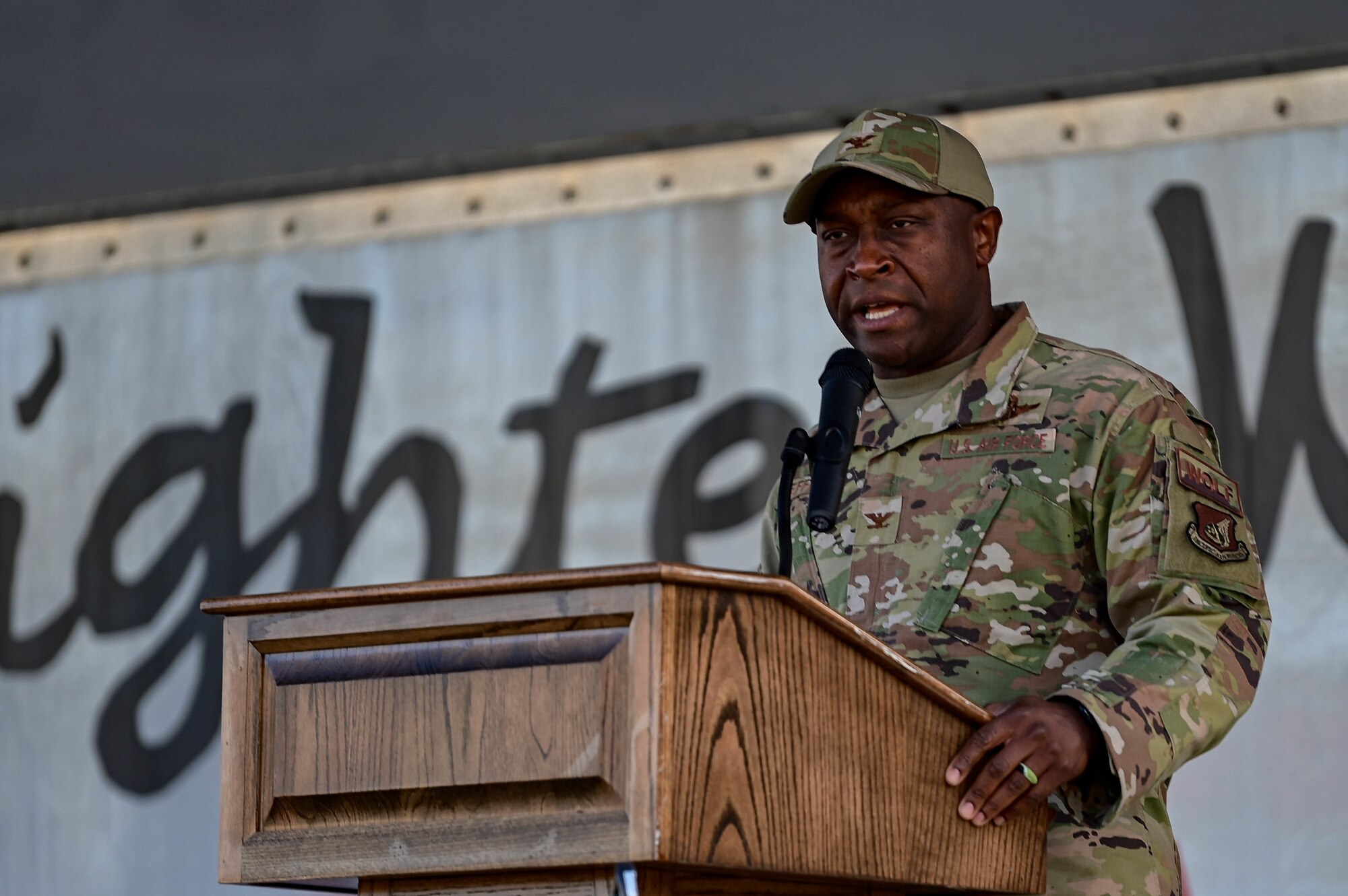 Col. Henry ‘Wolf’ Jeffress, III, 8th Fighter Wing commander, gives opening remarks during a 9/11 remembrance ceremony at Kunsan Air Base, Republic of Korea, Sept. 8, 2022. The remembrance ceremony honored those fallen heroes who lost their lives Sept. 11, 2001. (U.S. Air Force photo by Senior Airman Shannon Braaten)