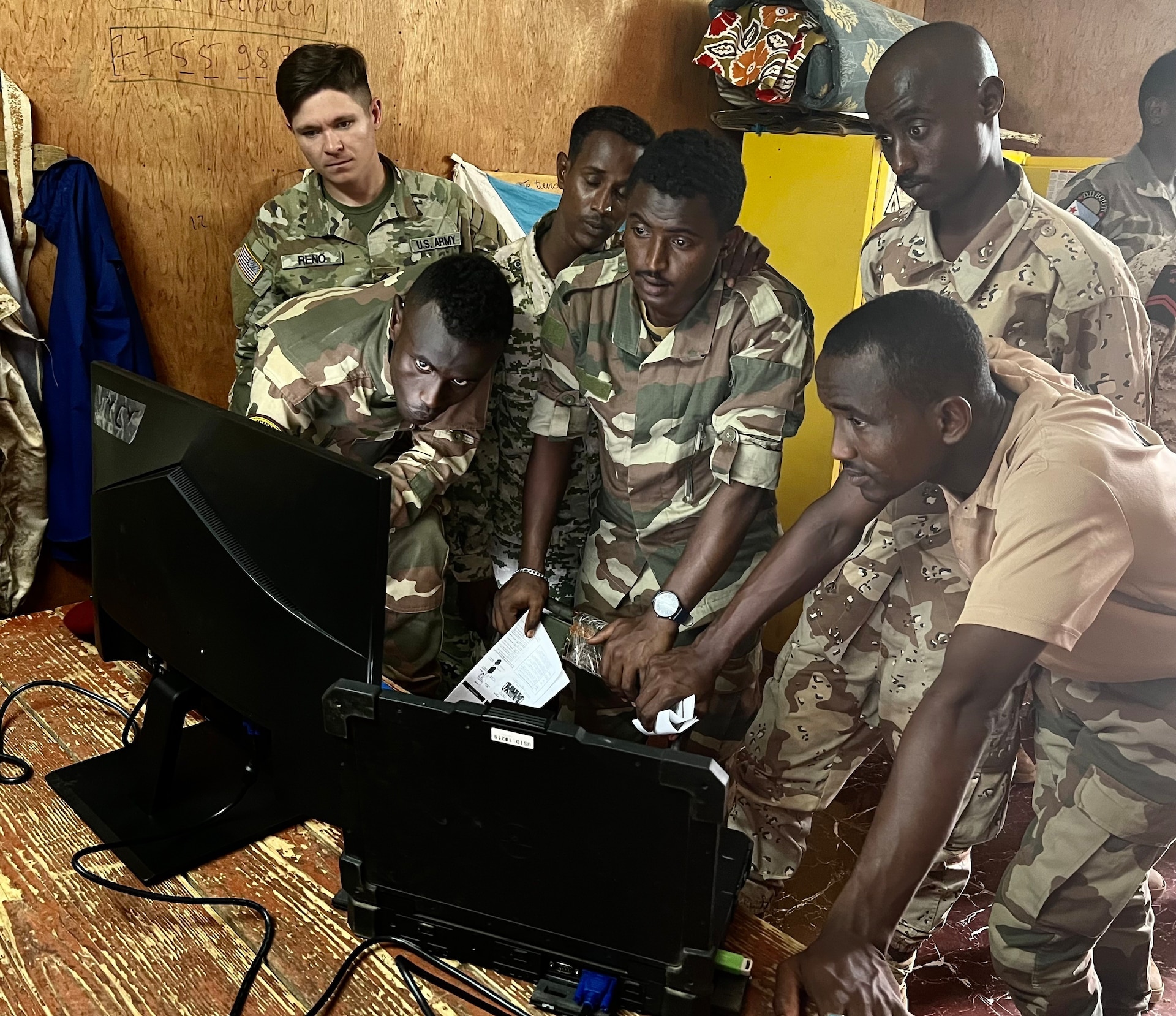Kentucky Guard signal leaders swap knowledge, build relationships with counterparts in partner nation Djibouti