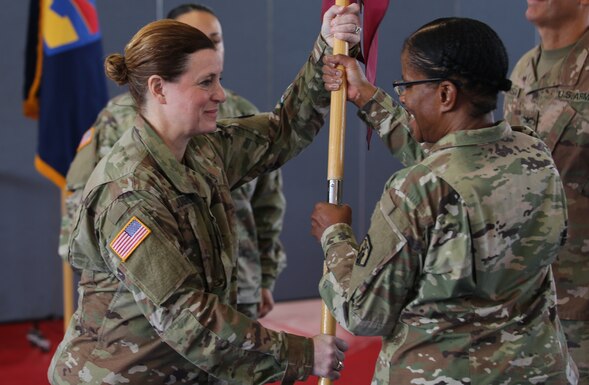 Junghahn takes command of Medical Support Unit - Europe